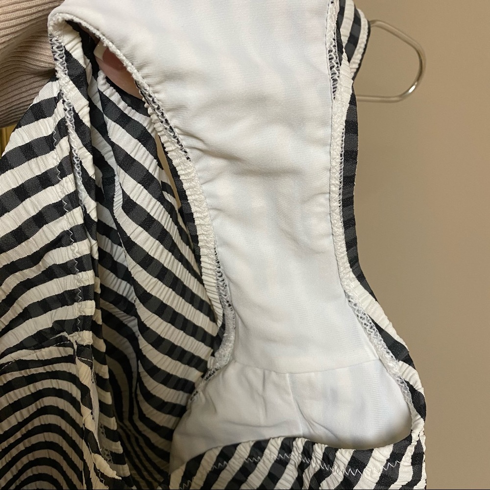 Athleta Seersucker V-Neck One Piece Swimsuit - Picture 6 of 6